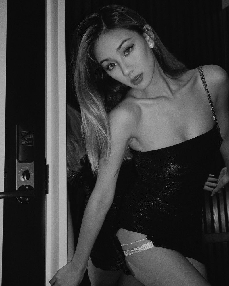 iris — closed tweet media
