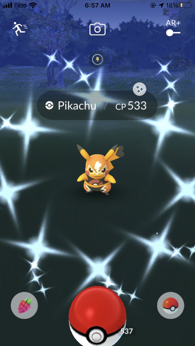 Shiny Pikachu (libre) 