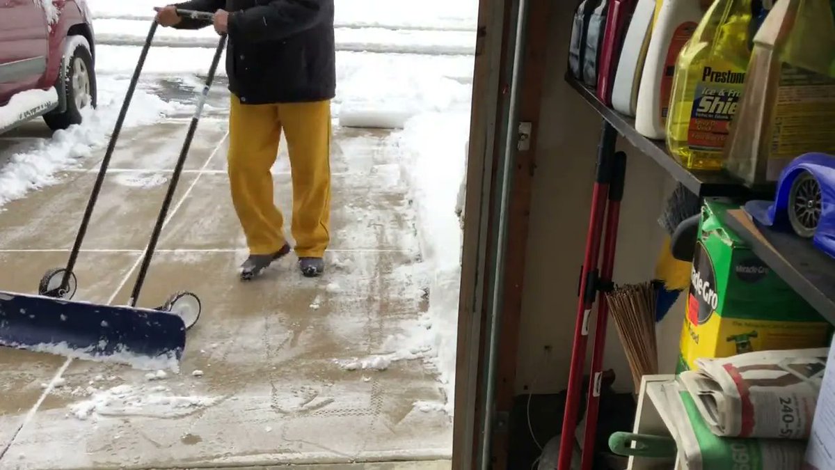 MANAR_INC's tweet photo. We know you want to own the Best Wheeled Snow Shovel On The Planet. The Snowcaster team can send yours out today. Be prepared before that first big snow.  https://t.co/jXo2fUvQRC #dadlife #propertymanagement #landscaping #snow #shovel https://t.co/j3Uraknbci