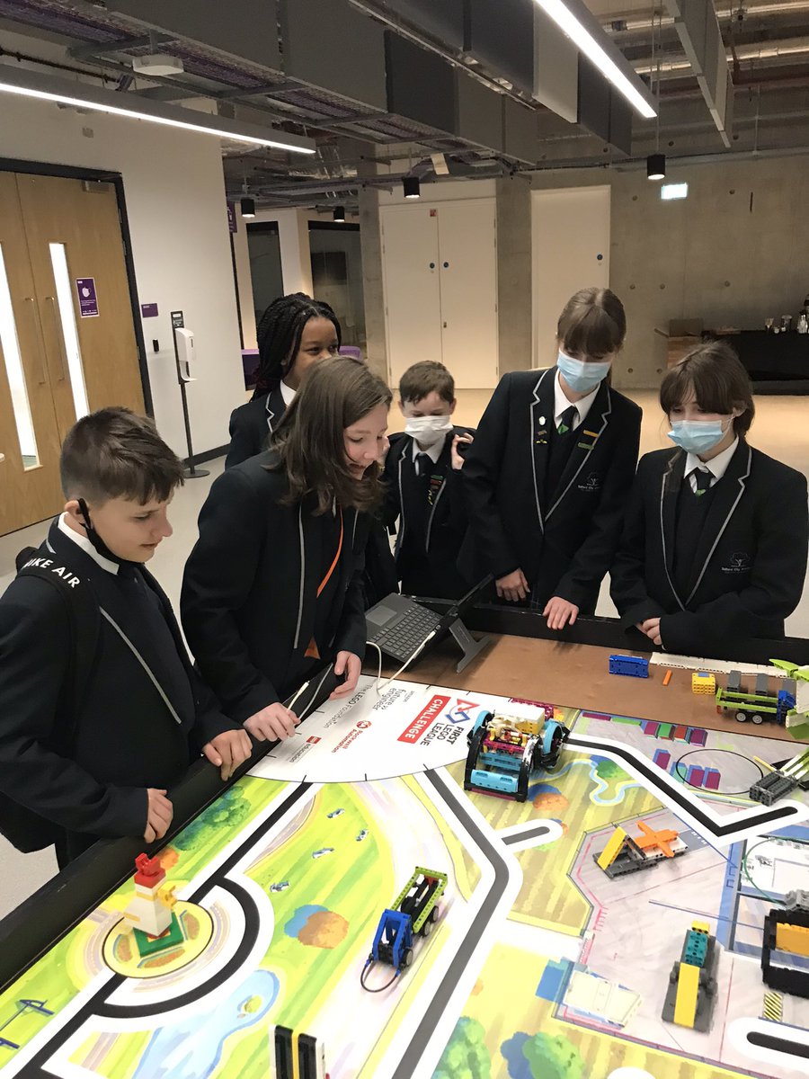 DtMrowen's tweet photo. Our year 7 @firstlegoleague team are at the Manchester heat today, presentation done, run1 complete 2 to go 👍🏻 @SCA_Community #TeamTechnology #DandT #SCA https://t.co/MdUGgQcvRQ