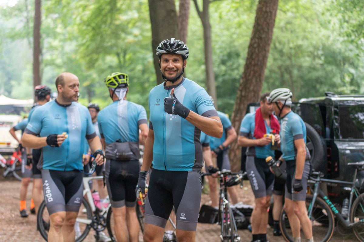 VepaCycling's tweet photo. Sportieve Vepa relatie? Je kan je nu aanmelden voor de mooiste Vepa Cycling Events! https://t.co/se0BCi3f1T https://t.co/91cXnRczDY