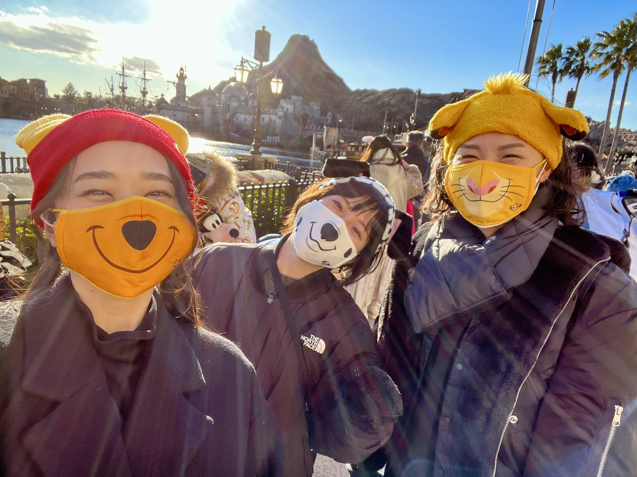 おくつようこ 寅年も宜しくがおー ディズニーシー ディズニーシー周年 ディズニーマスク ディズニーマスクコーデ Tokyodisneysea Tds 時差スタグラム 楽しかった思い出少しずつ この時はまだ こんなに感染者数増えるなんて思ってもなかった