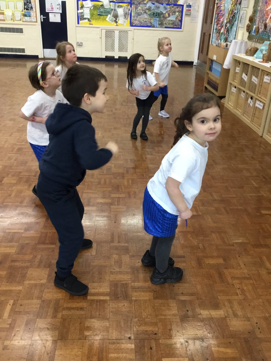 stthomas_cofe's tweet photo. Reception have loved learning about Chinese New Year today #dragondancing #ChineseNewYear https://t.co/q1ahti0Znc