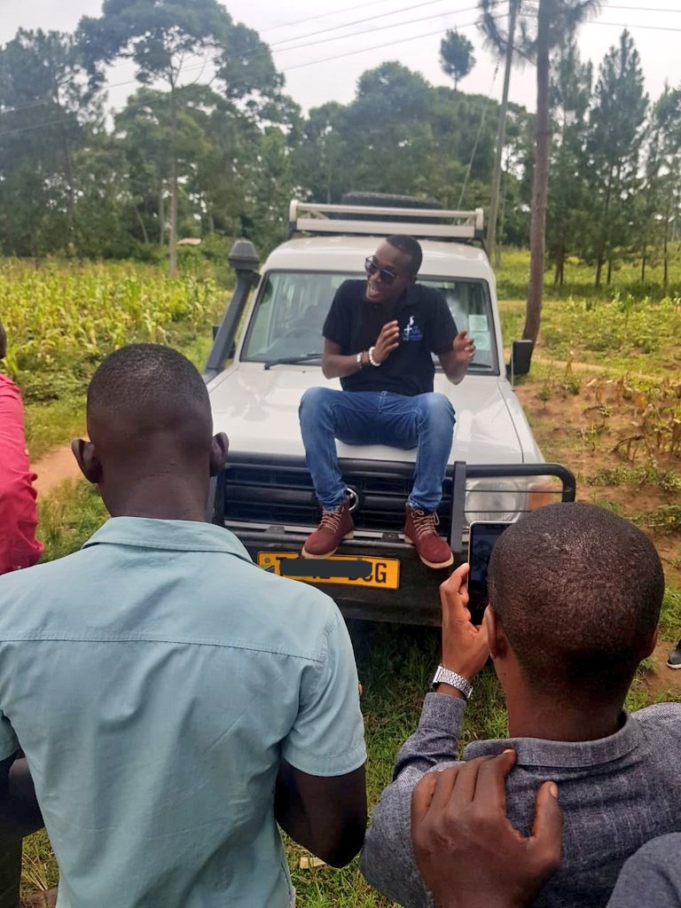 GozopeIs's tweet photo. New Topic, New Page....
This is News 

Kaka unatoa tangazo lako la J'Mosi kuna Jambo, bila kusahau huduma ya mlangoni tutaanzia kwa Captain🤗

@Eliathetruth @rodrickgodwin @kibaste_ @SiaraNeema @AlfredyGrace https://t.co/d4wXo3dydb