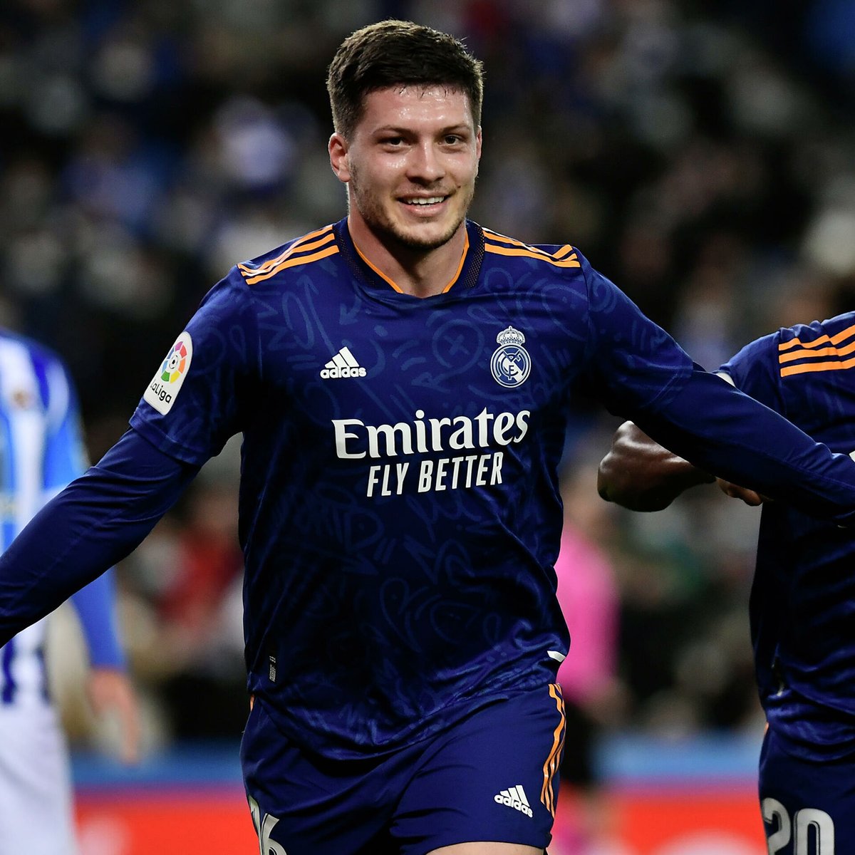 (fan) REAL MADRID FANS 🤍 tweet media