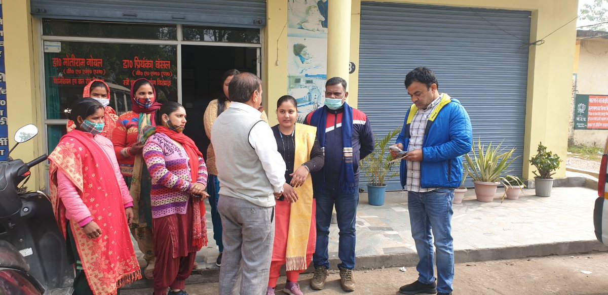 MlaSatya's tweet photo. आज गांव कर्णपुर, मंडल खानपुर में SC सम��दाय के लोगों के बीच विधानसभा खानपुर से  भाजपा प्रत्याशी रानी देवयानी,  कुंवर प्रणव सिंह चैम्पियन के समर्थन में वोट की अपील करते हुए। आपका अपना सत्यप्रकाश जरावता (विधायक पटौदी)।
#UttarakhandElections2022 
#BJP4UK https://t.co/unDHx6TYs8