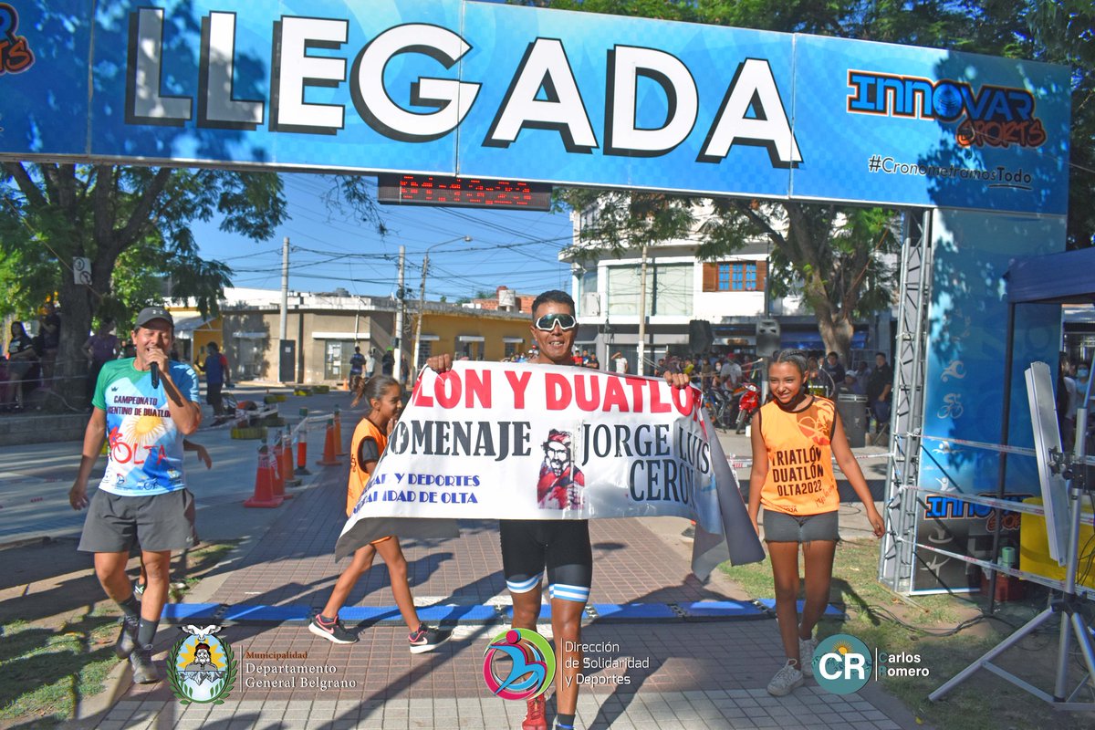 OltaBelgrano's tweet photo. ¡Gracias! @JorgeCordobaLr y @fefoparedes por estar presentes en este gran evento que es el #trialon y #duatlon en Olta. En el 37 edición homenajeamos al atleta #JorgeCeron sin dudas un ejemplo para muchos. Nada de esto podría haber sido posible sin el apoyo de @GobDeLaRioja https://t.co/2E8Q5Mn492