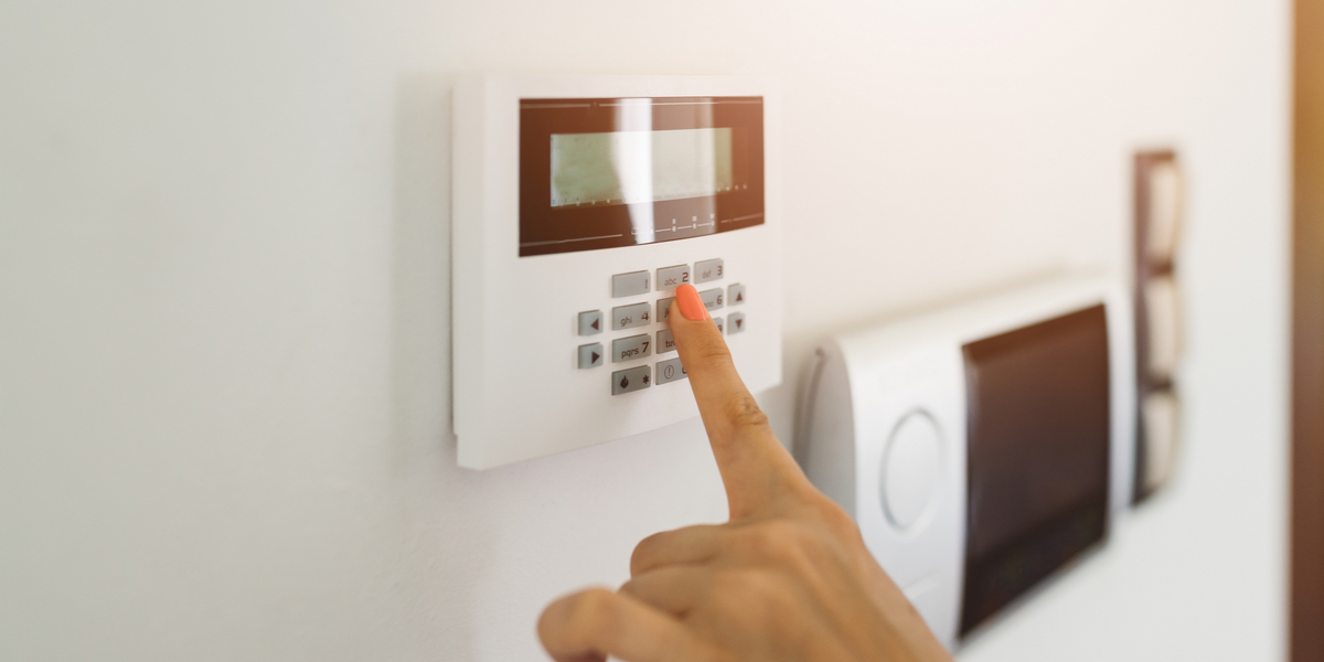 immotix's tweet photo. Waarom zou je dat willen, een softwarelaag om je gebouw? En een dashboard dat je relevante informatie laat zien? We zetten de voordelen helder voor je op een rij in ons blog van deze week. 
https://t.co/QoRi893QRQ https://t.co/LCPcFyGFWk