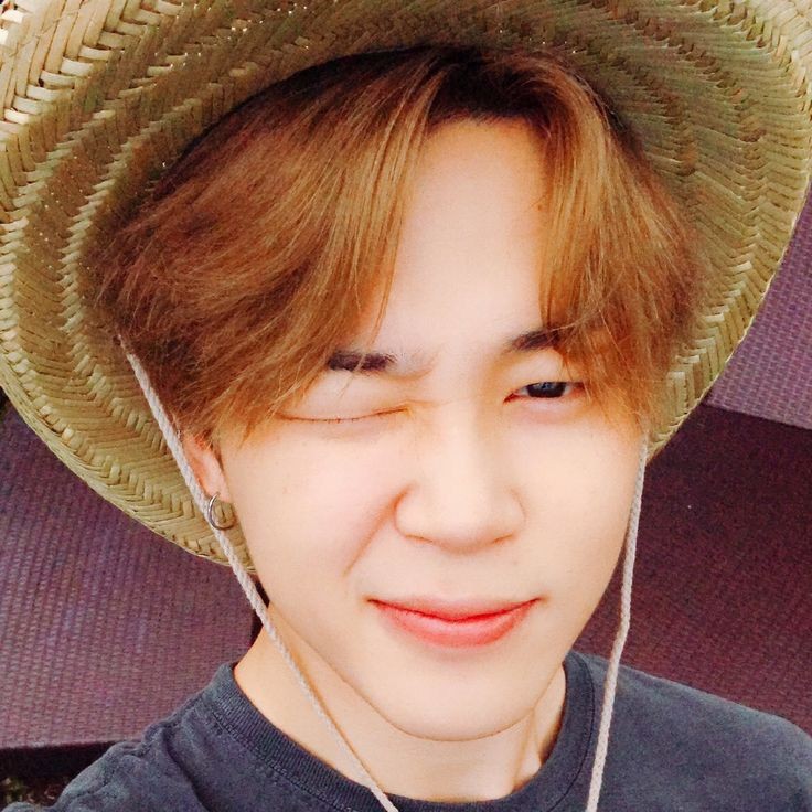 ountopunto's tweet photo. – Les dejo algunas carrds para que le dejen lindos mensajes a jimin en sus publicaciones #GetWellSoonJimin :[ 

☆ https://t.co/Fn2dwcHslO
☆ https://t.co/LBG0e6pKGL
☆ https://t.co/fyPebgy8yY https://t.co/HeOCsndtX9
