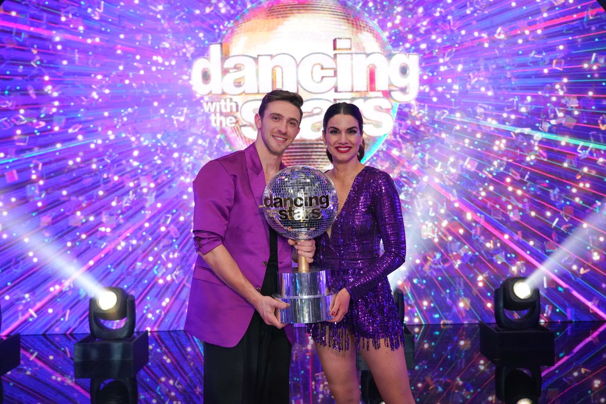 Dancing With The Stars GR tweet media