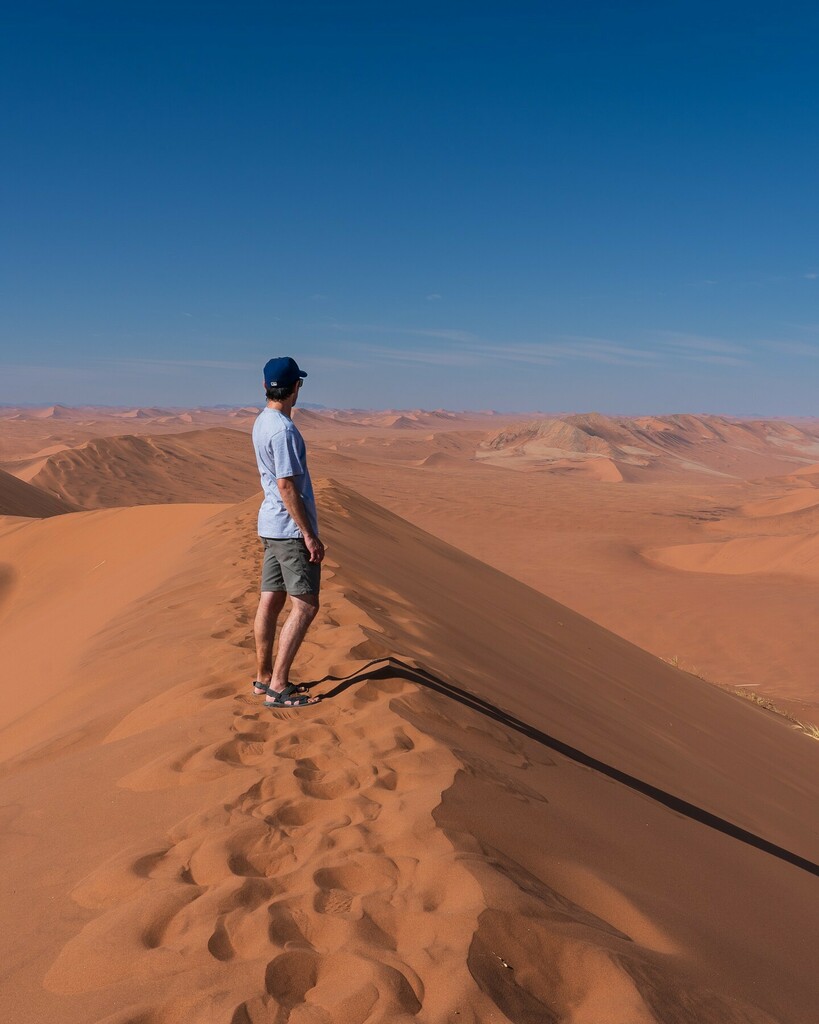 Outlook.

Sometimes you just need to change your view.⁠
.⁠
.⁠
.⁠
#hiking #adventure #sanddunes #dunes #bluesky #travelphotography #landscapephotography #desertlandscape⁠ #desert #desertphotography #safari #safariphotography #namibiatravel #namibi… instagr.am/p/CZZUPLrlEJ0/