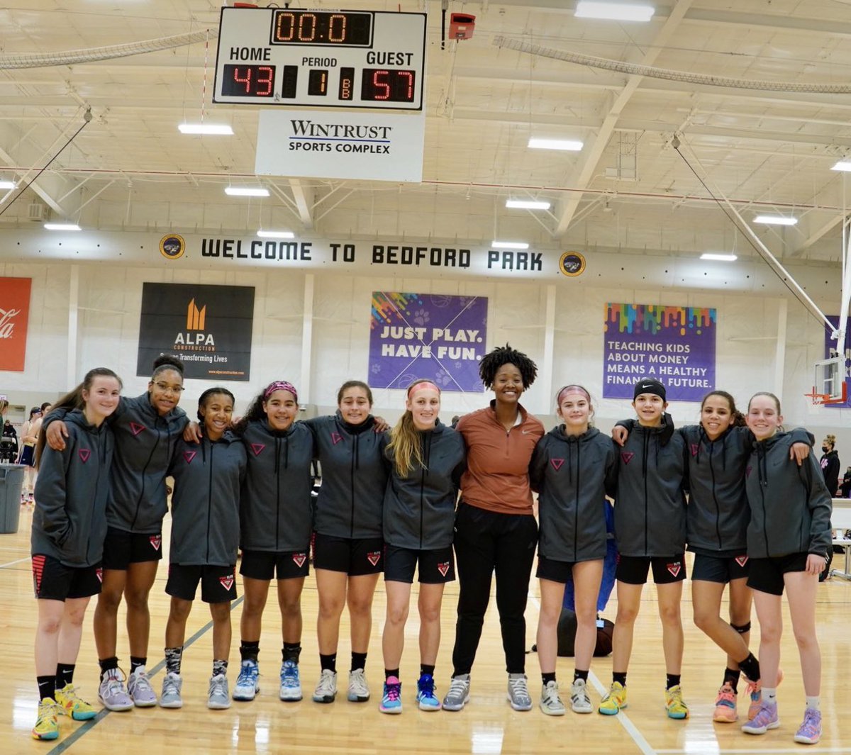 JaelleHamilton's tweet photo. Chi-Town Champions!! @Grassrootstourn @pinkeliteclub Let’s go Pink!!! https://t.co/A2iAGLVNW5