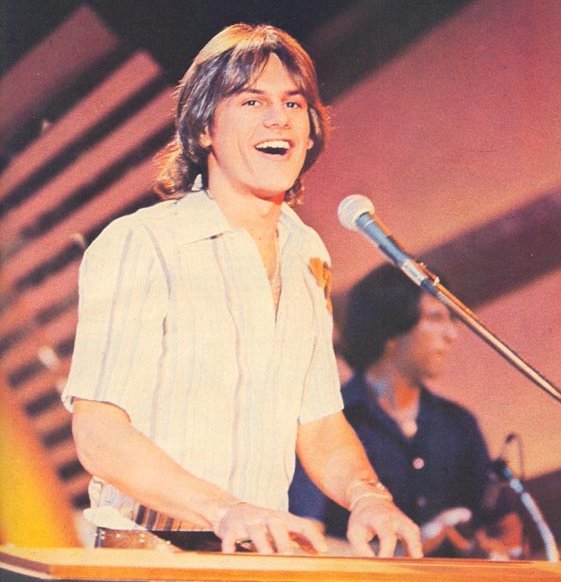 A #HappyBirthday to musician, singer, songwriter, and record producer Harry Wayne 'KC' Casey (71).  #KCandtheSunshineBand