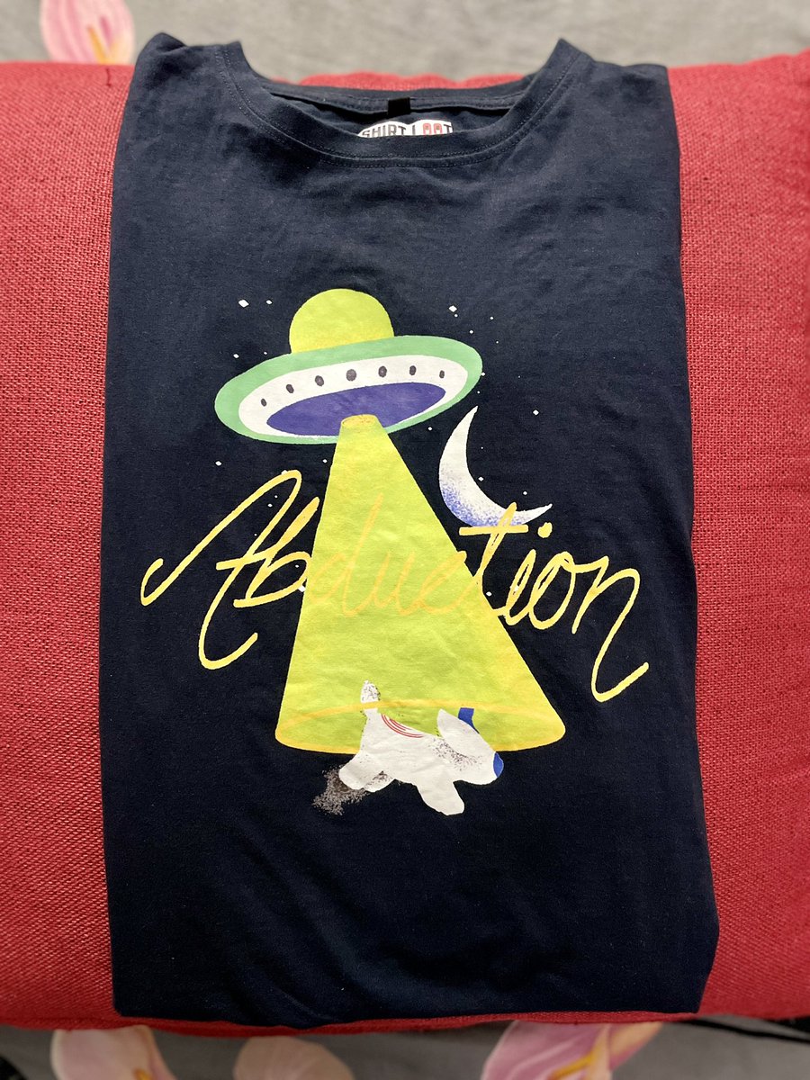 aatizs's tweet image. First merchandise on my own design🤩⚡️