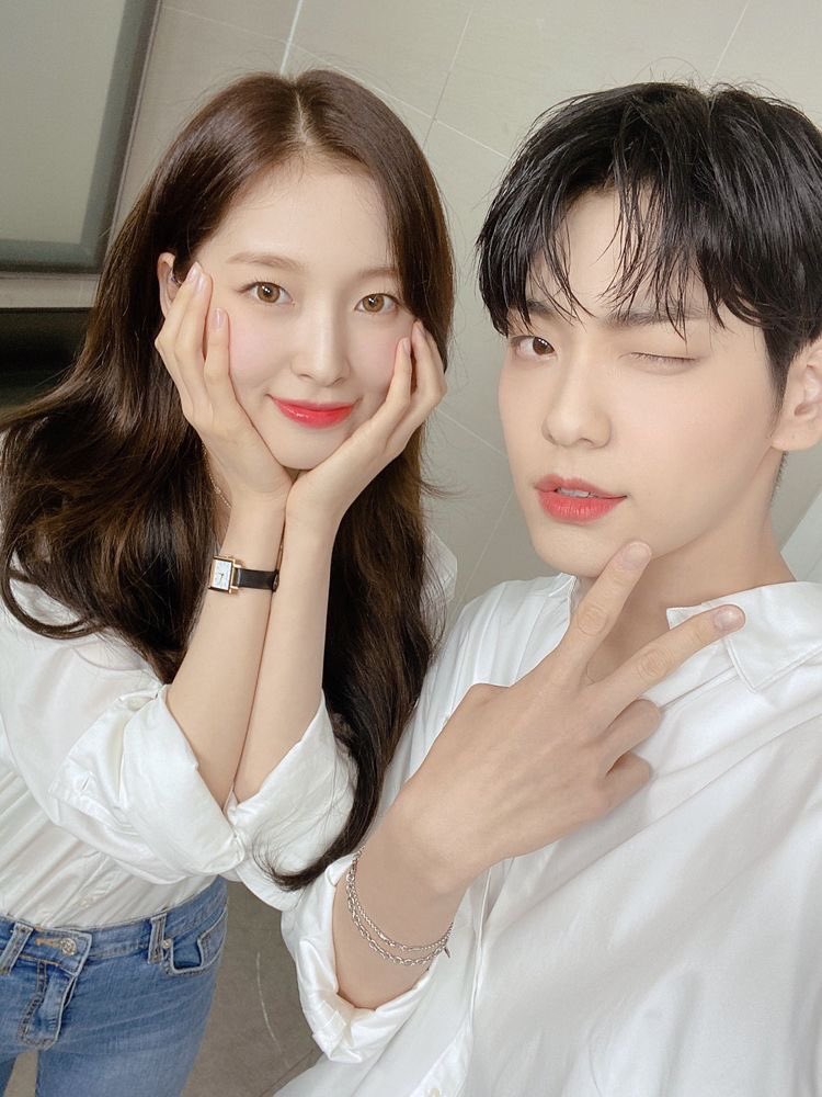 fxyewon's tweet photo. 🤩 https://t.co/FH9UErOPcB