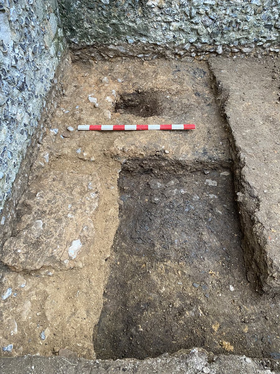 context_one's tweet image. We’ve been finding all things 12th century at Bishop’s Waltham Palace. Last week a collapsed slate roof from the Norman antechamber (replaced in the 14th century) &amp;amp; today a wall and floor belonging to the same building. #englishheritage #bishopswalthammuseum #medievalarchaeology