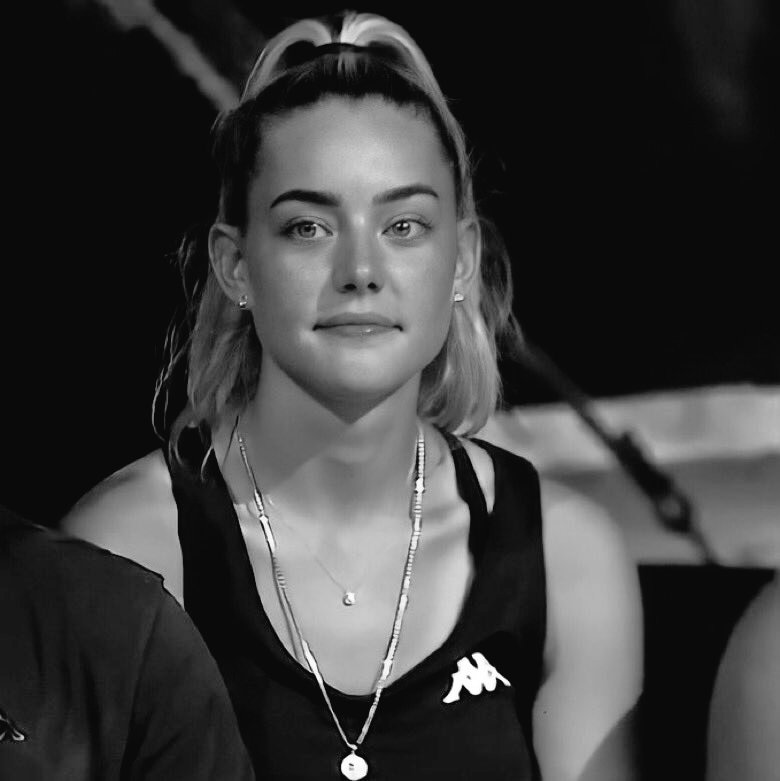 Her daim yanındayız civciv verdiğin karar her ne ise senin için en doğrusudur seni çok seviyoruz kalp kalp kalp 

#aycanyanacbırakmasın