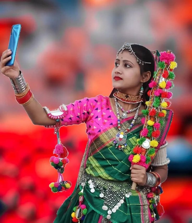 Indian means tribe "race"  RT <a href="/AdiwasiEnterta1/">Adiwasi Entertainment & Media</a>: आदिवासी समाज की वेशभूषा.

#जोहार #आदिवासी #adivasi