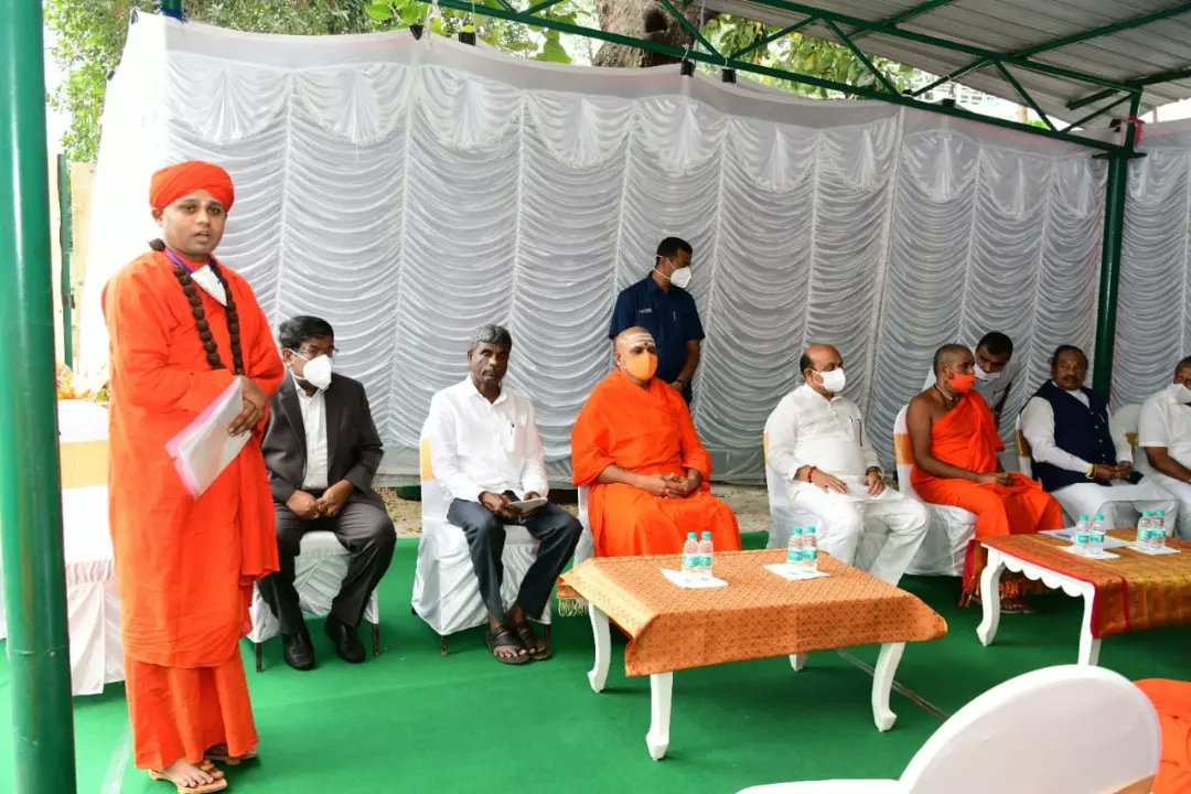 KotasBJP's tweet photo. ಮುಖ್ಯಮಂತ್ರಿ ಬಸವರಾಜ ಬೊಮ್ಮಾಯಿ  ಅವರನ್ನು ಇಂದು ಬೆಂಗಳೂರಿನಲ್ಲಿ ಹಿಂದುಳಿದ ವರ್ಗಗಳ ಸ್ವಾಮೀಜಿಗಳ ಒಕ್ಕೂಟದ ಶ್ರೀಗಳ ನಿಯೋಗದೊಂದಿಗೆ ಭೇಟಿ ಮಾಡಲಾಯಿತು.
@BSBommai @ikseshwarappa @BABasavaraja @BJP4Karnataka https://t.co/BmtCVH9zDM