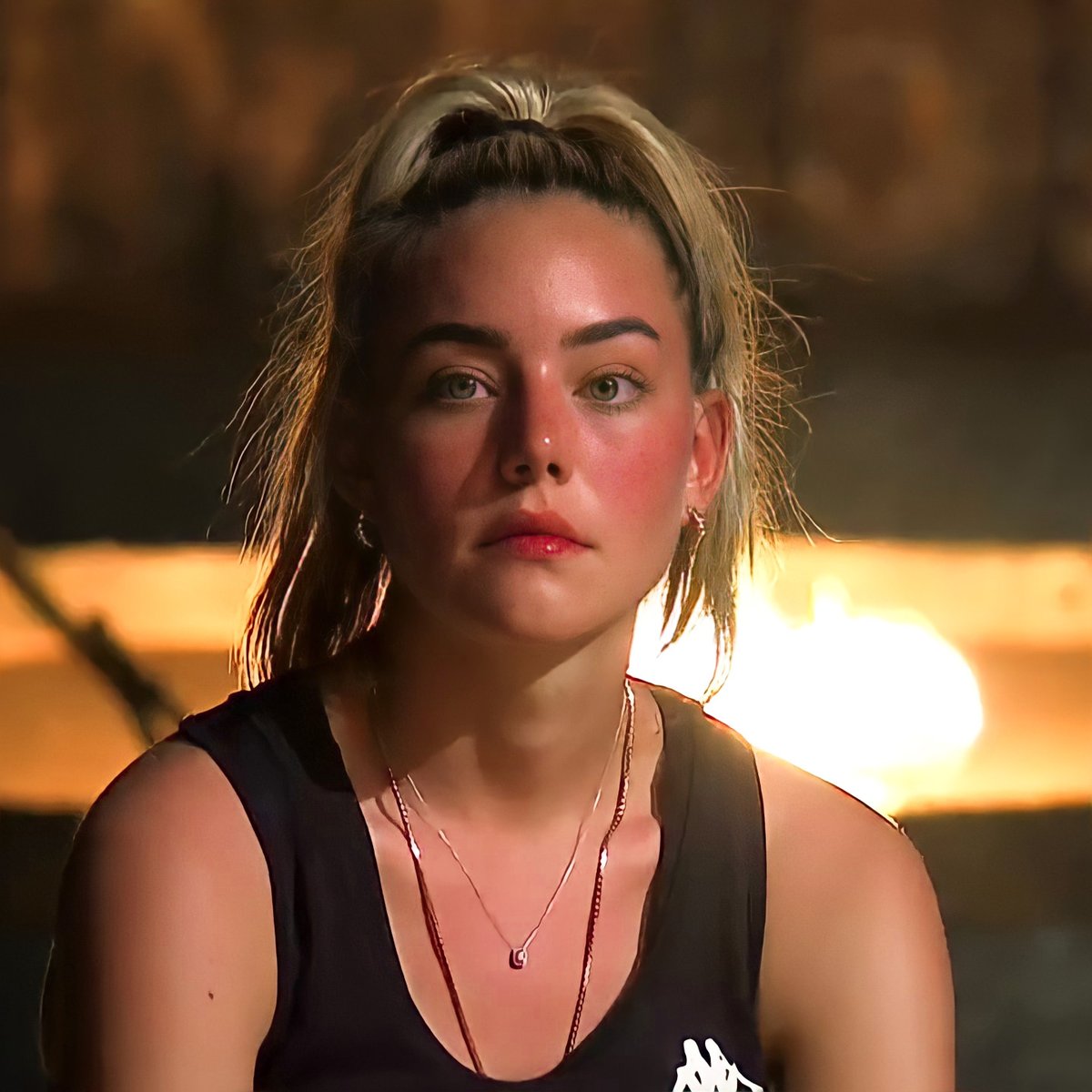 Aycan o kadar arkamdaki desteği bilseydim birakmazdim dedi. Bu sene asla pes etmiycem dedi. Biz ona inanıyoruz. Sadece bı konuşulmaya ihtiyacı var. Bu kızdan bukadar kolay vazgeçemezsiniz acun medya!! #aycanyanacbırakmasın #aycanyanac #Survivor2022allstar