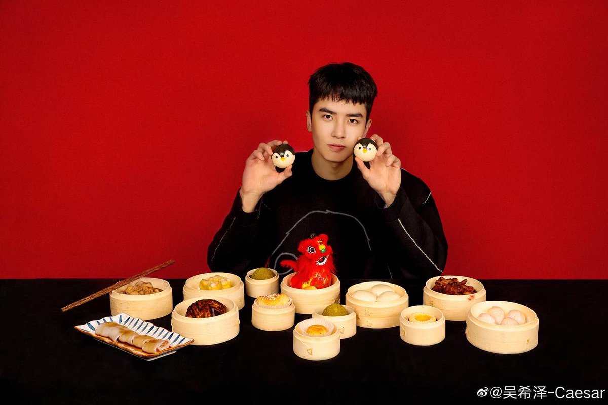 MeteorGardenBR's tweet photo. Já é dia 01/02 na China, portanto... Feliz Ano Novo Chinês! 新年快乐! 🐯🎉

A empresa dos meninos (#KuanHung #DylanWang #CaesarWu e #Wangrunze) postou uma serie de fotos deles em comemoração ao ano novo chinês! https://t.co/xYocAt3qYK