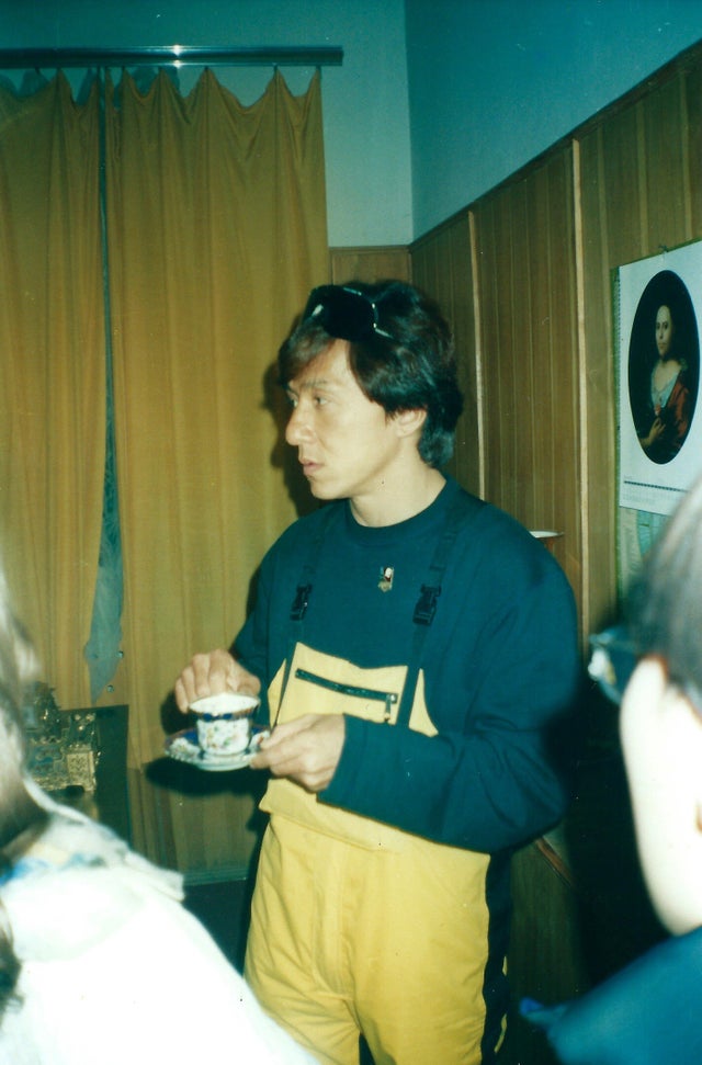 obsessed with these photos of jackie chan during his first visit to moscow in 1996