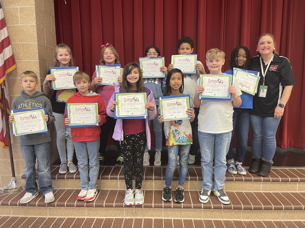 CastlemanCreek's tweet photo. We are proud of these 4th graders for showing cooperation! Ms. Ostrom was able to recognize them at lunch today! 
#ccesel https://t.co/DkXEoYRB7o