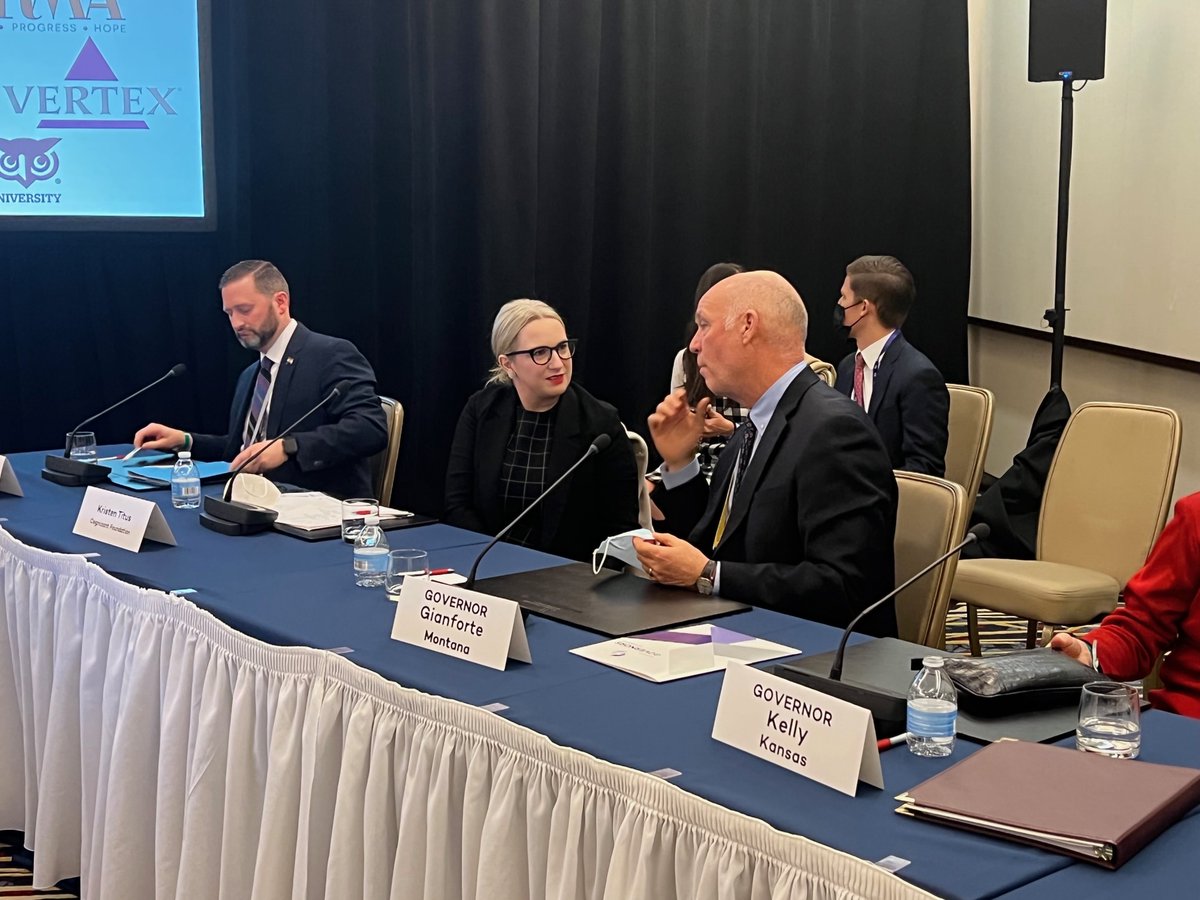 Kristen Titus tweet media