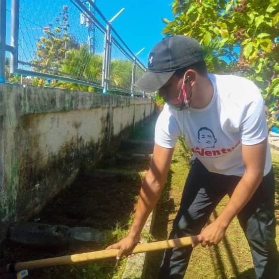 SomosMeven's tweet photo. Acompañados de la JPSUV y la Misión Sucre, el equipo del Meven Apure realizó jornada de saneamiento en los espacios abiertos del Complejo Educativo Alirio Goitía Araujo. Que serán utilizados para la elaboración de viveros junto a los niños de la institución.
#JuegosNacionales2022 https://t.co/I2wClTrWVg