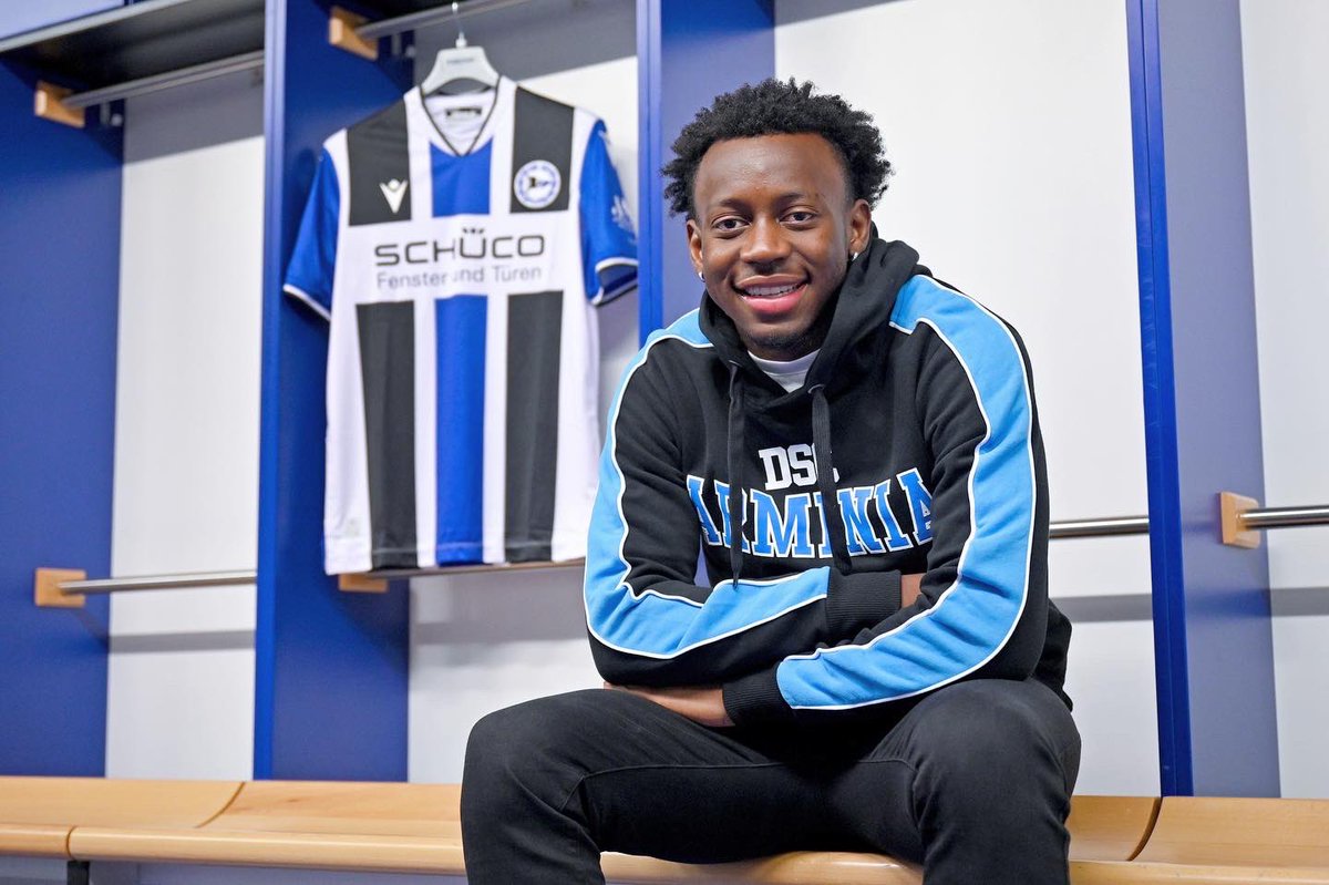 _georgebello's tweet photo. Excited and ready for this new challenge. Thank you @arminia for the opportunity. Let's get to work!🔵⚪️ https://t.co/EX2I4zBRlV