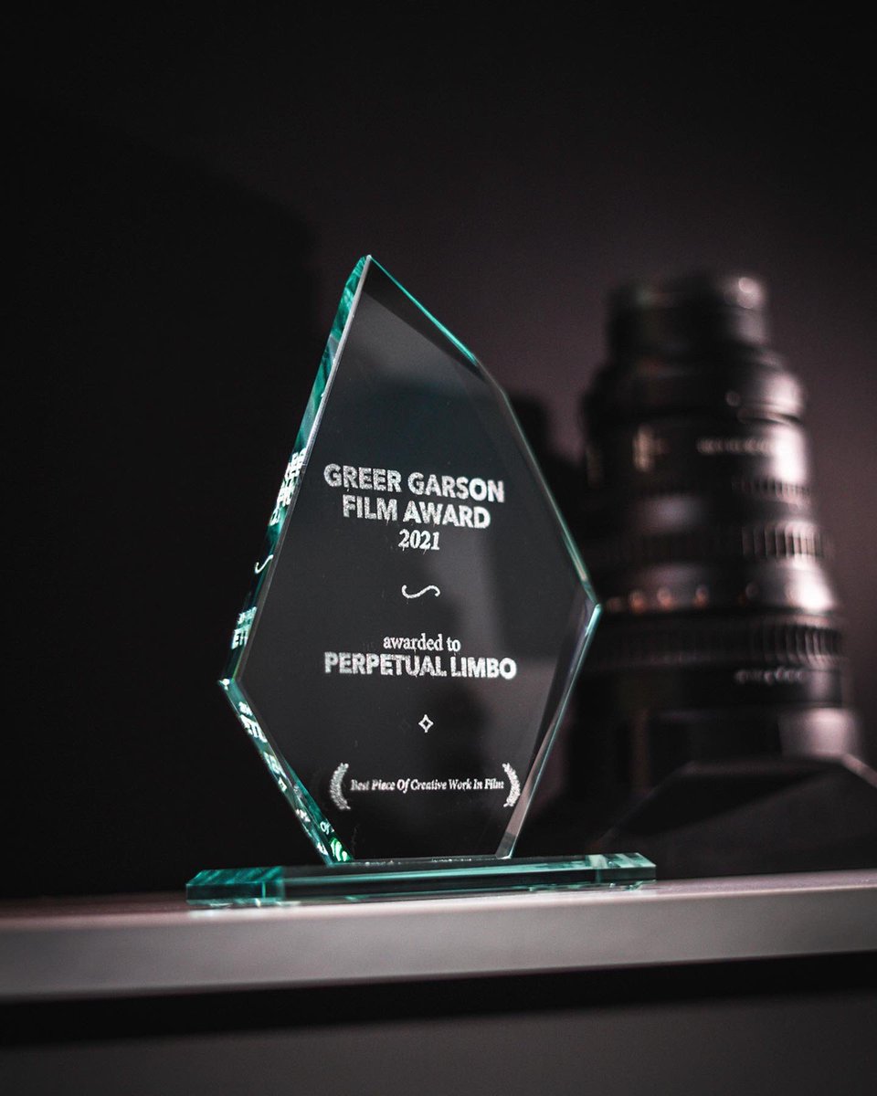 dillonosborne's tweet photo. Last year My sister @eooo_co and I made a short film about student life in lockdown and it won a Greer Garson Award for “best piece of creative work with film” with Ulster University 👌  https://t.co/1LzCqv3erx #studentsinlockdown @StudentMindsOrg https://t.co/5eufYK7AyP