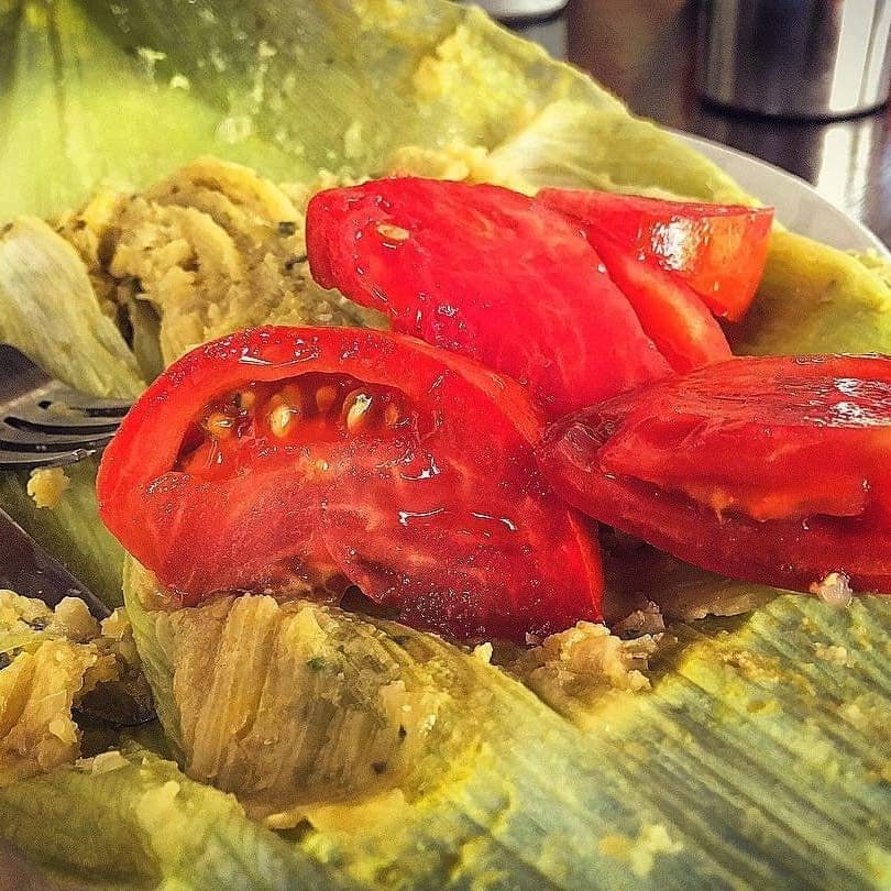 Nuestras humitas de <a href="/MOTEMEI_Scl/">Motemei CocinaTaller</a> según nuestros caseritos son simplemente impactantes!!! Una vez que las comes no hay vuelta atrás.....
Nos dicen que "hemos tratado de ponerles el gorro comprando otras, pero no se puede".....

Estamos felices del resultado de nuestro trabajo....