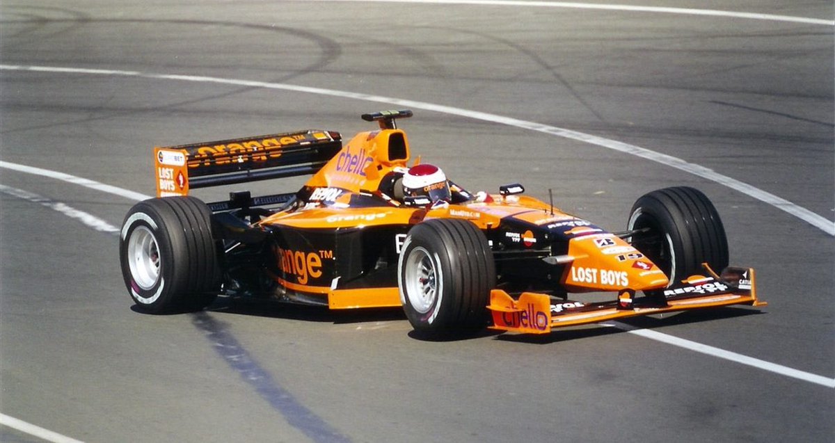 R320's tweet photo. @F1 Even from 2014-2021 this was the best looking car! https://t.co/J7b4N7JWj1