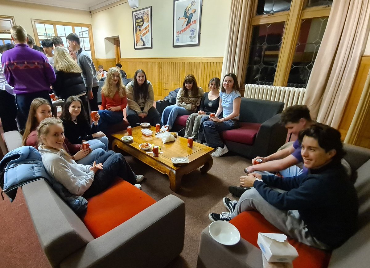 Boarding Life at Fettes tweet media