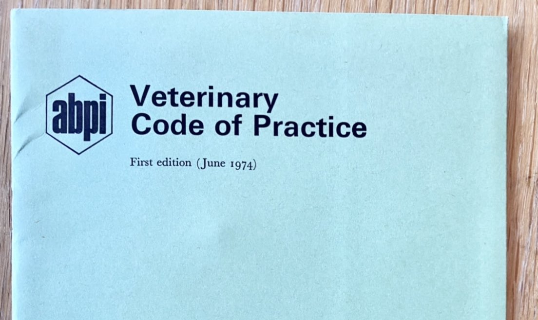 LeDyslexicMedic's tweet photo. 1st Ed Veterinary Code of Practice (10 pages long), & 1974 Code of Practice Committee: Constitution & Procedure
The National Office of Animal Health (NOAH) Compendium guides veterinary prescribers and users on the responsible use of medicinal products in animals. 1/3
@ABPI_UK https://t.co/jwEGBEVCZt