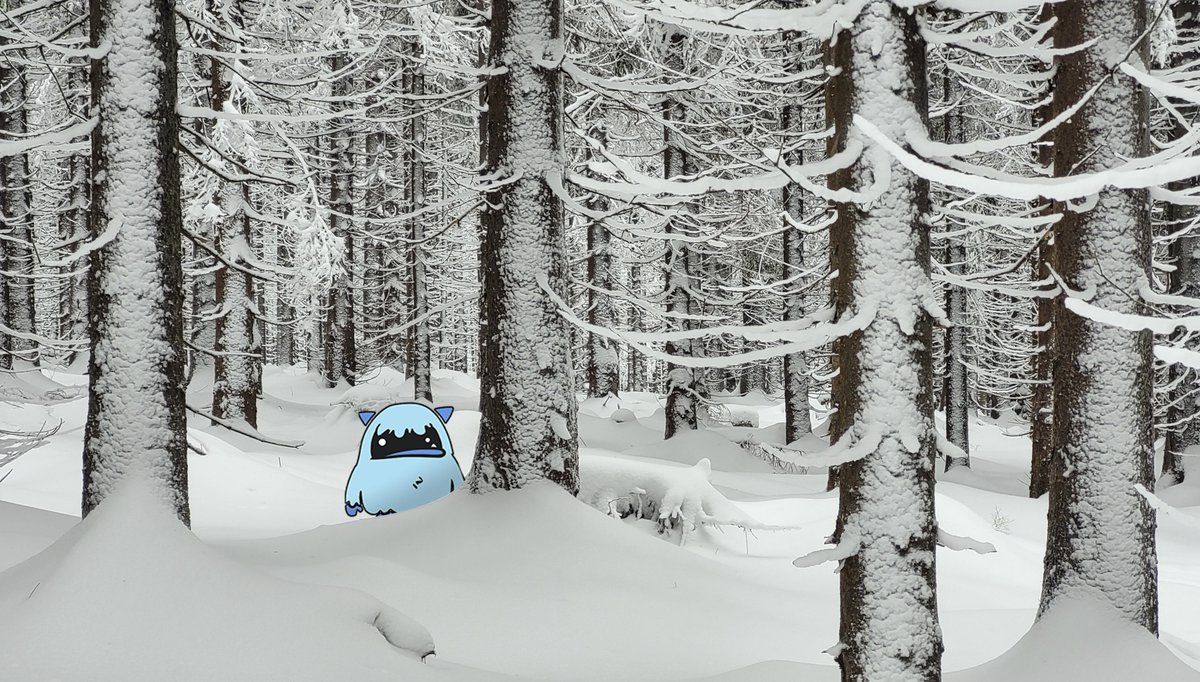 FluffyMaguro's tweet photo. A rare sighting in snowy forests @Frost_Giant https://t.co/PYPMZsLMk2