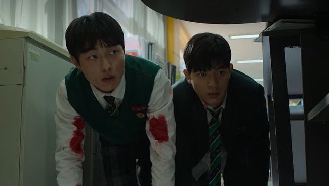 เขาเป็นเพื่อนกานนนนน

#มัธยมซอมบี้ #allofusaredead