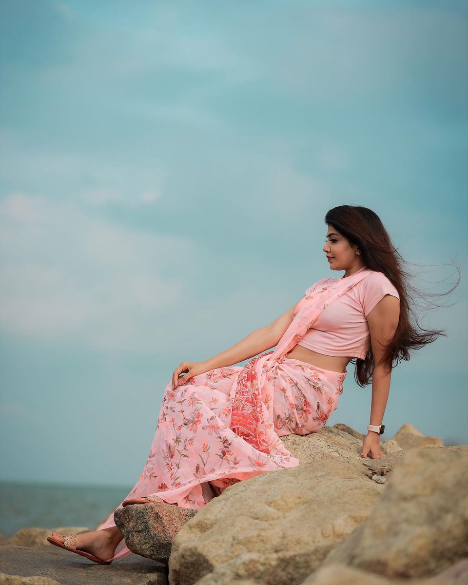Prabhastylish's tweet photo. TRADITIONAL BEAUTY #AFRINA โฅ๏ธ๐ธ
@Afrina96988718 @Prabhastylish https://t.co/Gpj4sdD9Nr