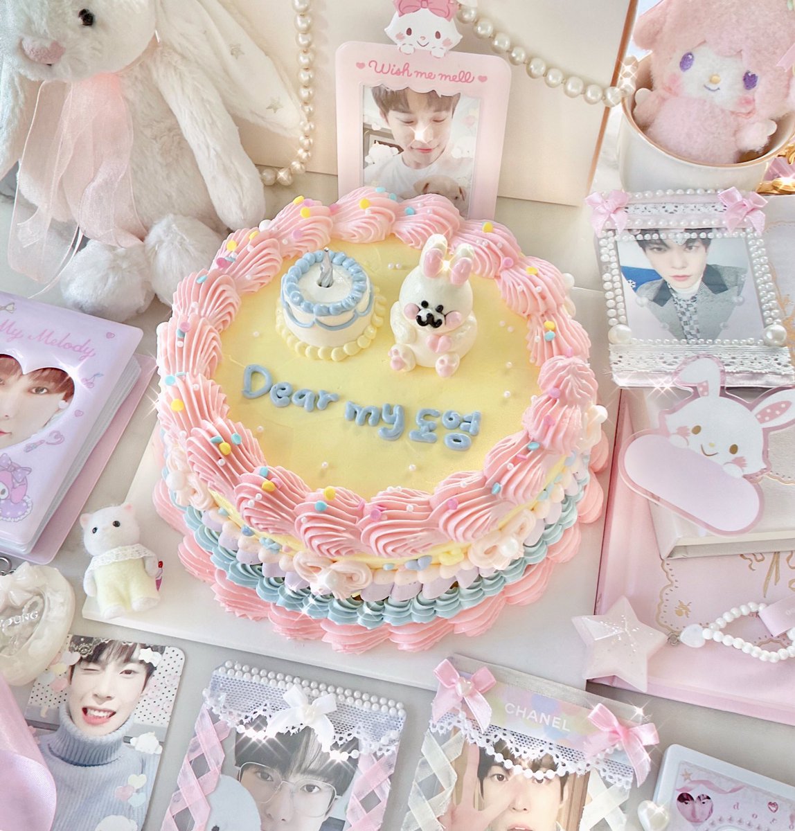 𝒹ℴ𝓎ℴ𝓊𝓃ℊ'𝓈 𝒹𝒶𝓎 🐰🧁🩰🎀♡
#도영이가부탁한거
#너_무행_복할_도영이생일
#MyDearDoyoungDay
#HAPPYDOYOUNGDAY 𓈒𓏸