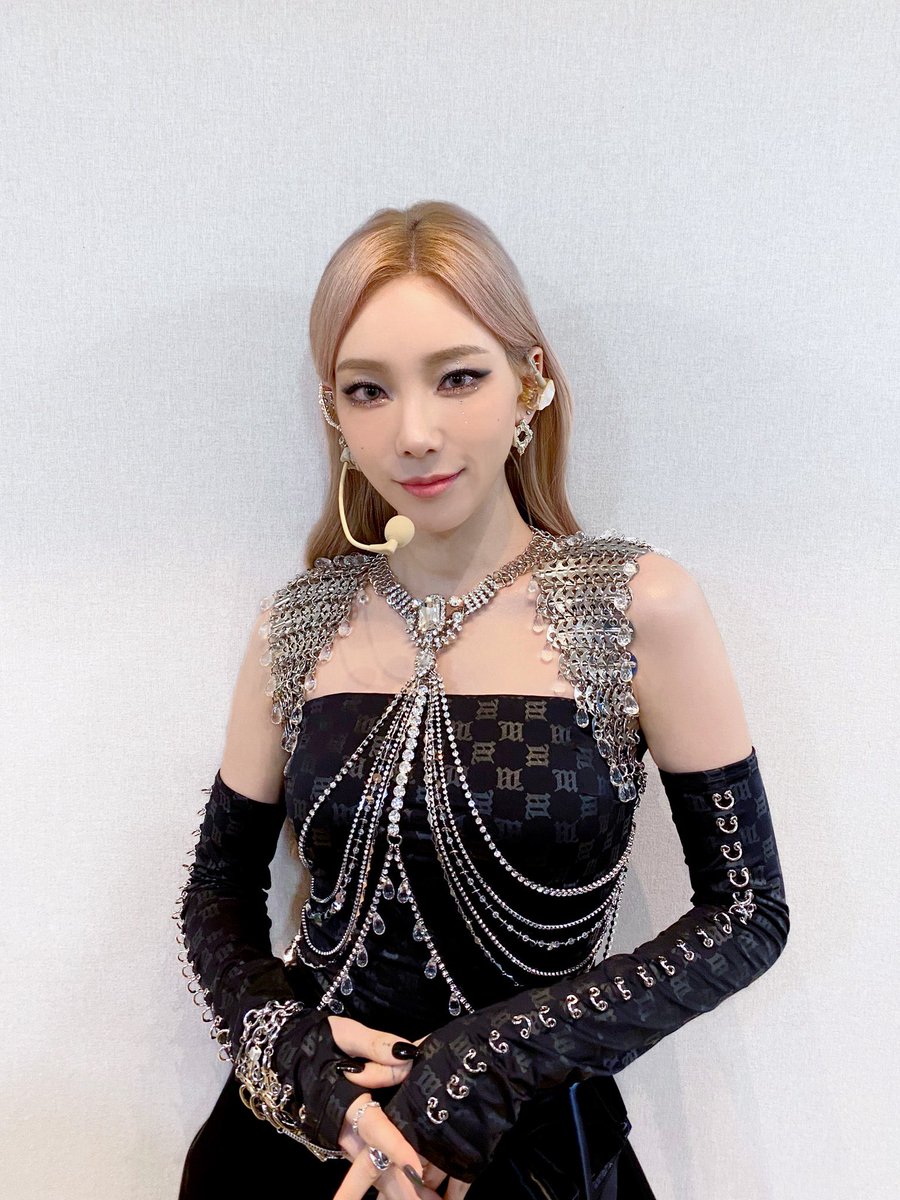 MEOVV_ELLA's tweet photo. 🏆’Step Back’ 1st Win🏆 
💥THANK YOU💥

#GirlsOnTop #GOT #걸스온탑
#GOT_the_beat #갓더비트
#StepBack #GOT_StepBack
#Stepback1stwin 
#TAEYEON https://t.co/Y7dUJABtL7