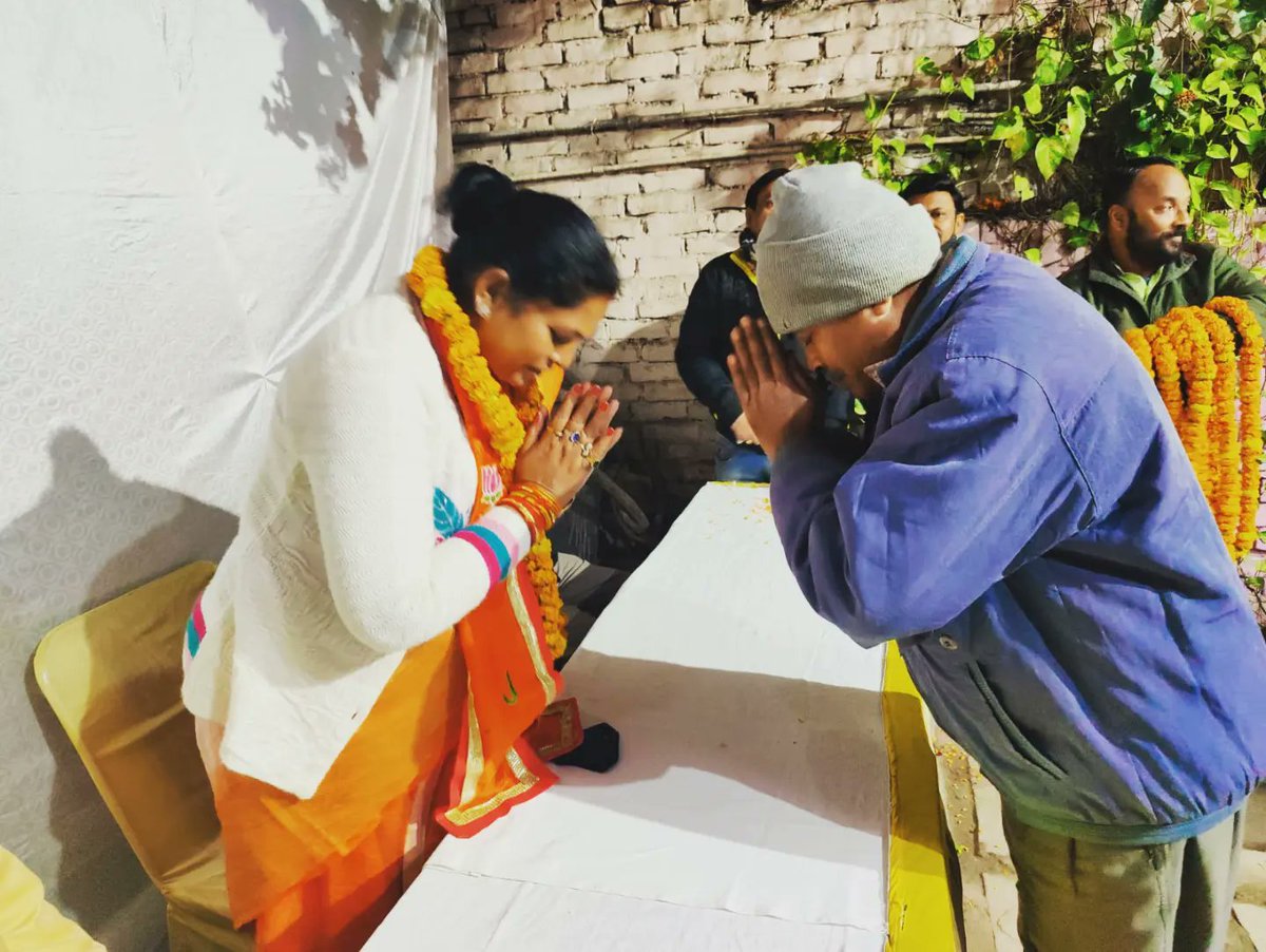 sadhanasinghbjp's tweet photo. आज अपने विधानसभा क्षेत्र के पं० दीनदयाल उपाध्याय नगर में व्यापार मंडल के कार्यक्रम में सम्मिलित हुई । https://t.co/E9wSmepebe