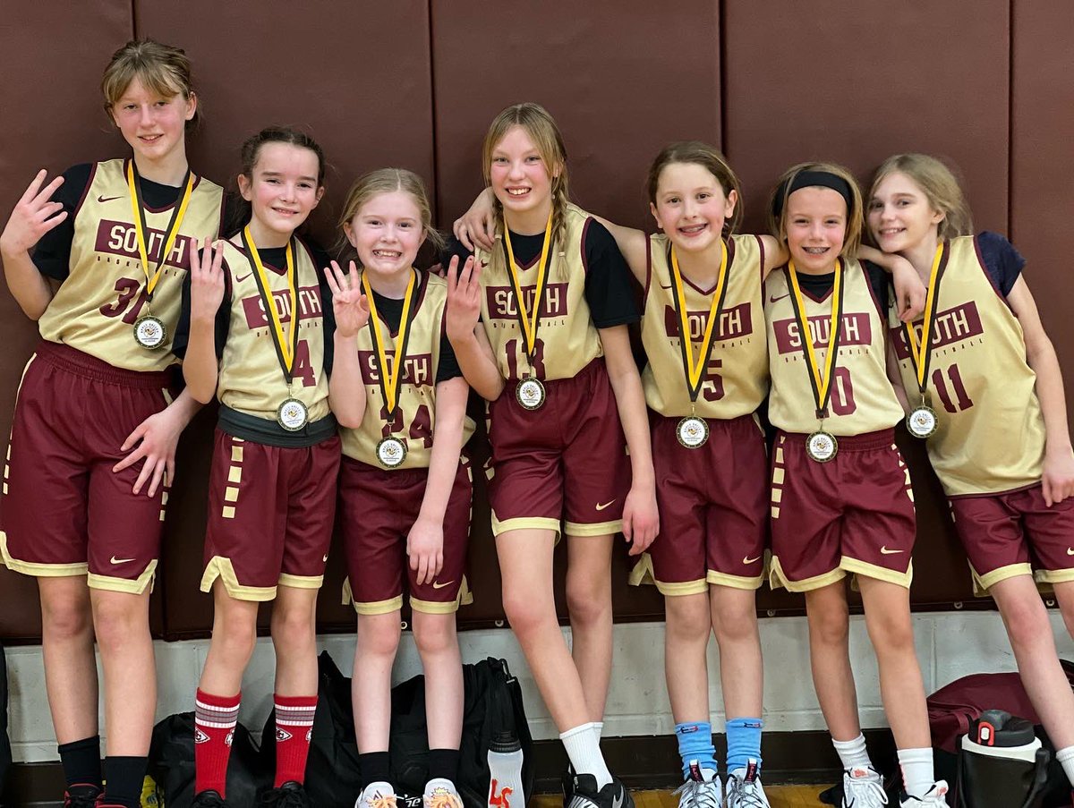 Congrats girls!!
4 Red takes 2nd place, 5 Gold takes 1st place and 5 White brings home 3rd place! Way to go girls! #strongertogether