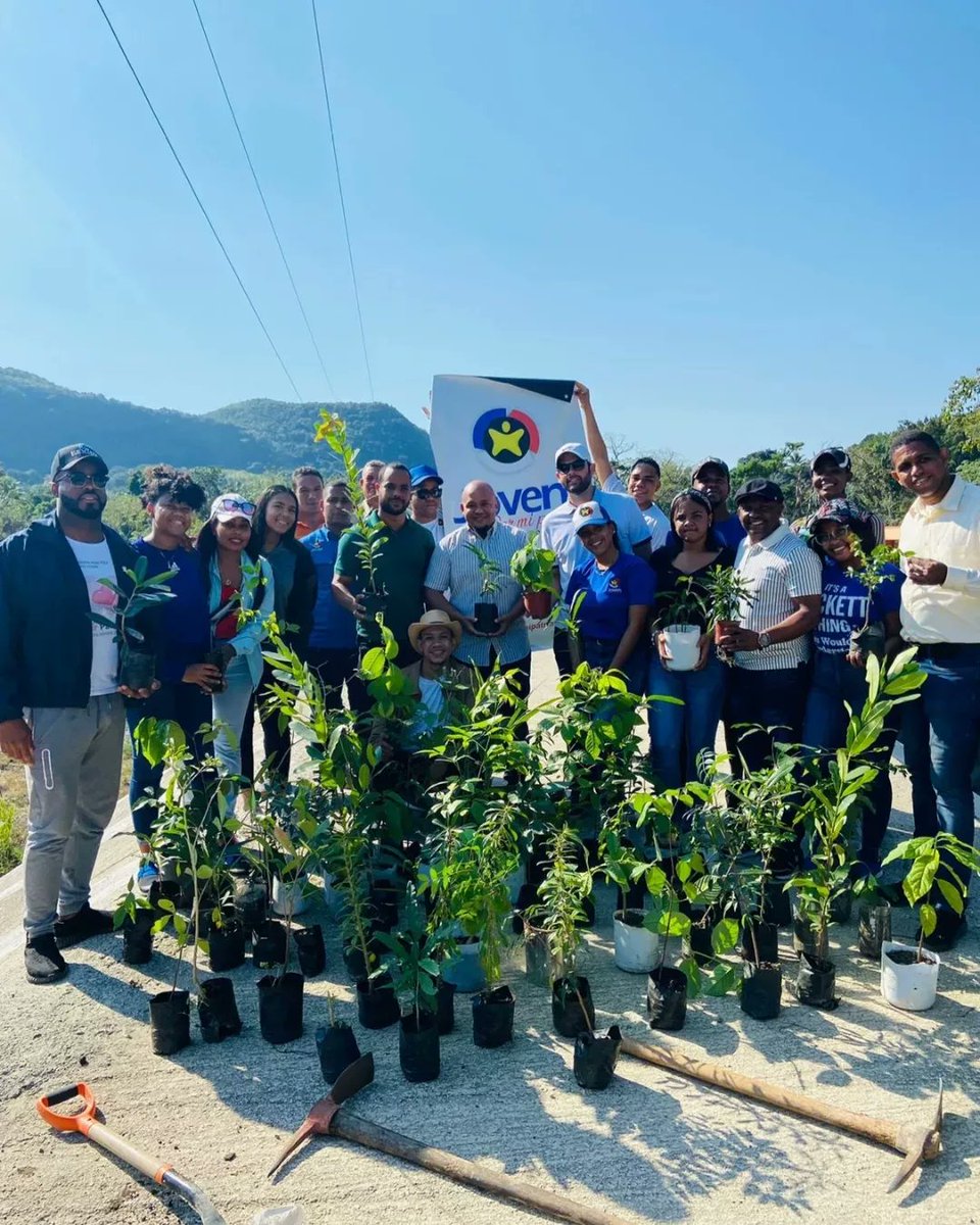 Yoeljimenezrod's tweet photo. #RDVerde Sembrando en el presente, para cosechar en el futuro #JovenXMiPatria #Juventud #Reforestacion #SanCristóbal #DiaNacionalDeLaJuventud https://t.co/n4YBNwH3zu