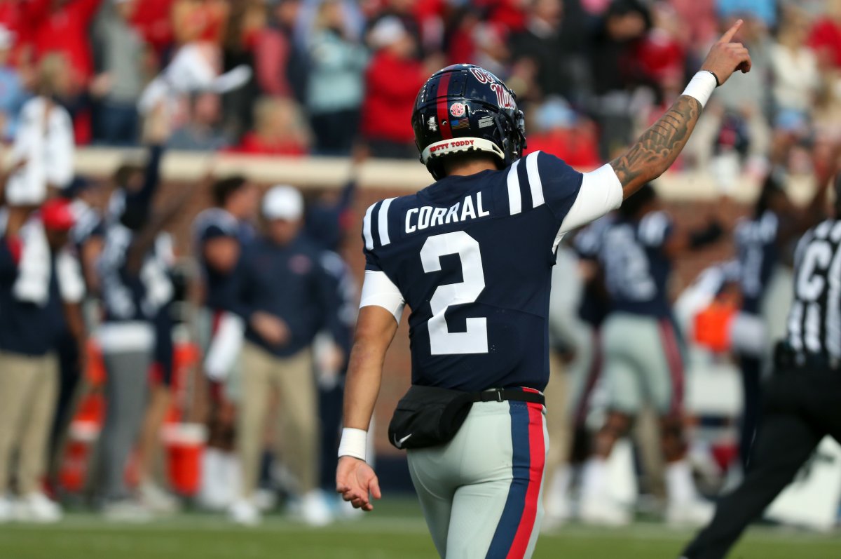OleMissFB's tweet photo. Happy birthday 2️⃣!  

Sending @corral_matt all the love today! ❄️🎈

#HottyToddy | #BirthdayReb https://t.co/58mGfpPpQG