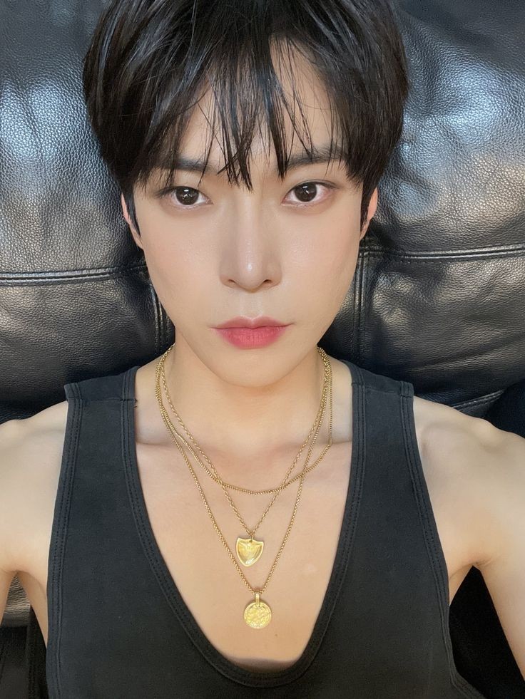 haechananry's tweet photo. HAPPY BIRTHDAY KIM DOYOUNG 🐰🎂 
I wish you a long life, always healthy, always happy, and thank you for entertaining us nctzens
 💗
#너_무행_복할_도영이생일
#MyDearDoyoungDay https://t.co/CWBtDHl1z7