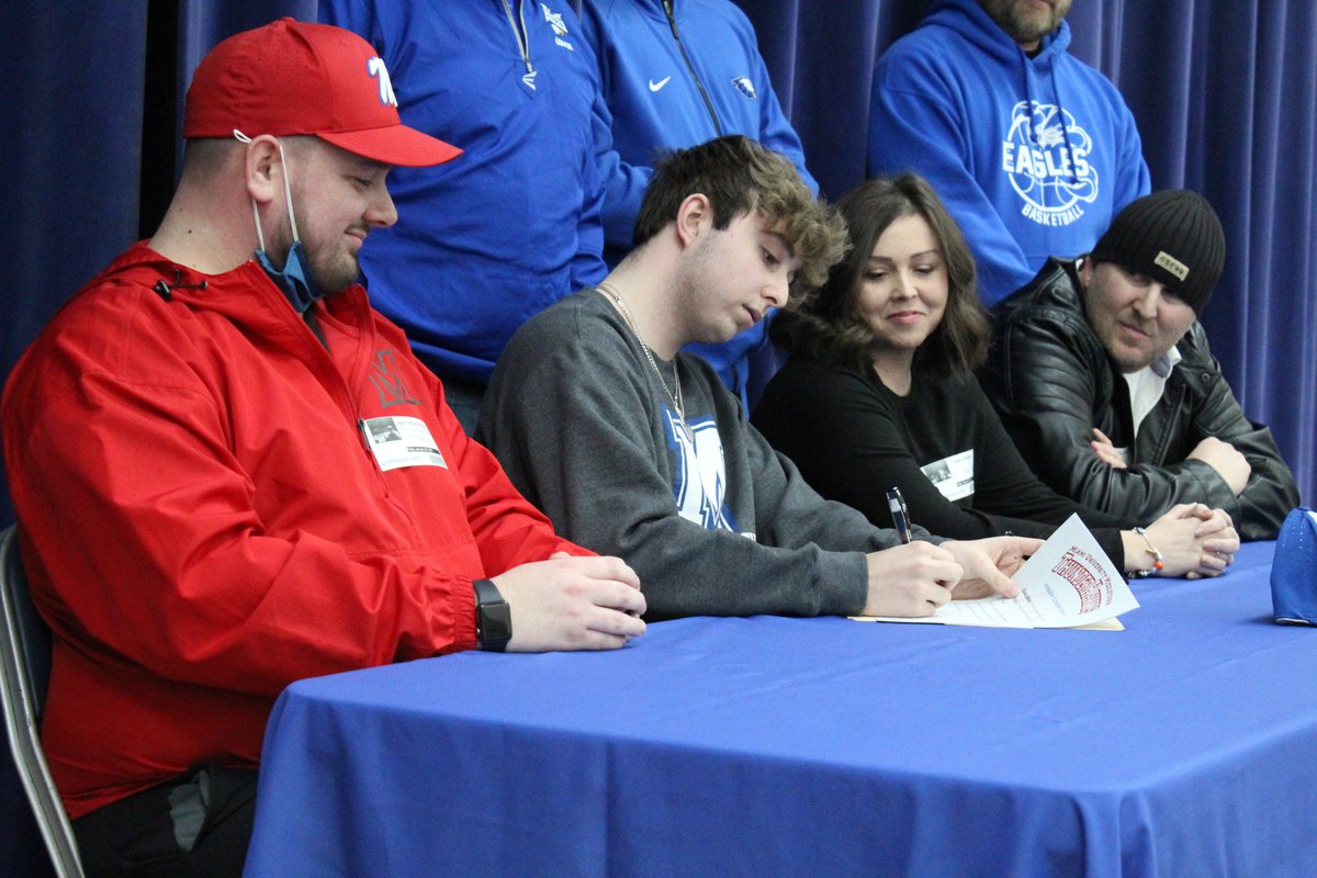 GoMCSEagles's tweet photo. With it being that time of the year when HS Seniors are starting to plan for their next chapter

We wanted to take a moment &amp; say Congratulations to Dylan Johnson for deciding to attend Miami University Middletown where he'll continue his Love &amp; Passion of playing Baseball https://t.co/f3x9JasomI