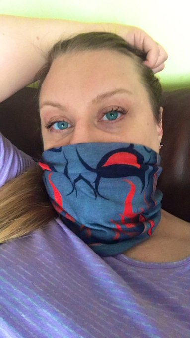 Out of touch So much 🤳🏾 U were rugged, raw, rough 👊🏽 Now u sell stuff 🤡 https://t.co/pOCcLYmZ2i