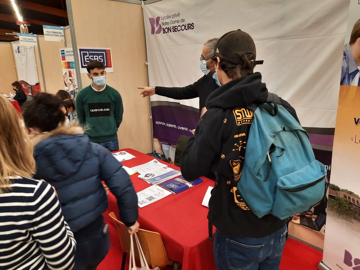 LyceeBonSecours's tweet photo. 👀Retour en image sur notre participation au Forum des Etudes Supérieures et des Métiers au Palais des expositions de Perpignan !🎓
#esbscampus https://t.co/IOP7GFs3tC