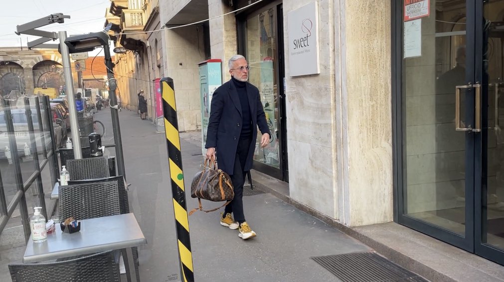 MarcoBovicelli's tweet photo. #Defrel, incontro in corso tra #Sassuolo e #Pocetta (agente del giocatore): parti al lavoro per sbloccare il ritorno a Genova dell’attaccante francese @SkySport #calciomercato https://t.co/LFXVB23yYm