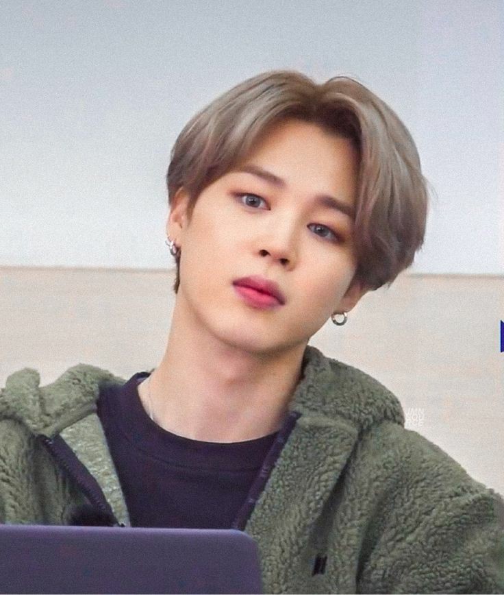 lamamiiiix's tweet photo. Melhoras nosso pequeno grande príncipe, vai ficar tudo bem! Amamos você 💜
#GetWellSoonJimin #Jiminie https://t.co/5vZkEzfyzm